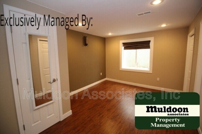 Building Photo - 1819 N Buckboard Ln