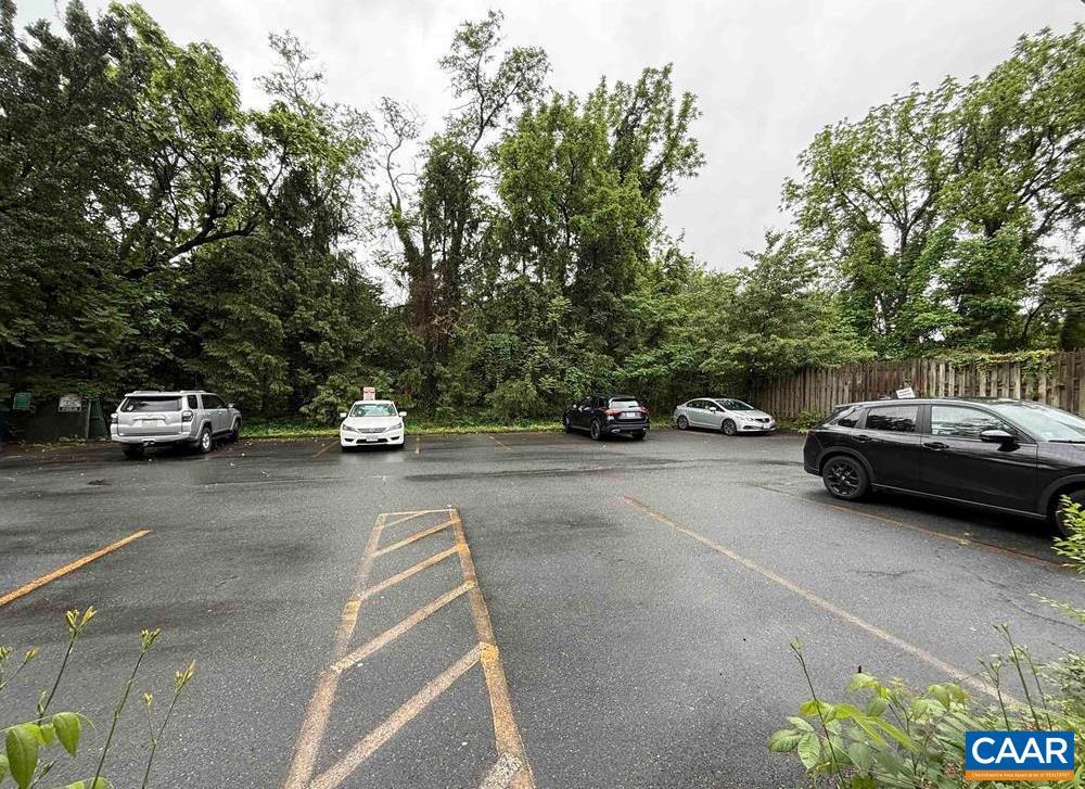 Building Photo - 2108 Jefferson Park Ave