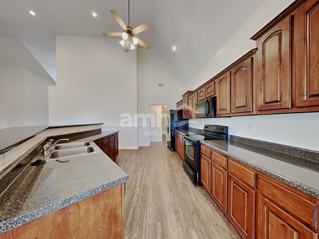 Building Photo - 11670 Brayton Cv