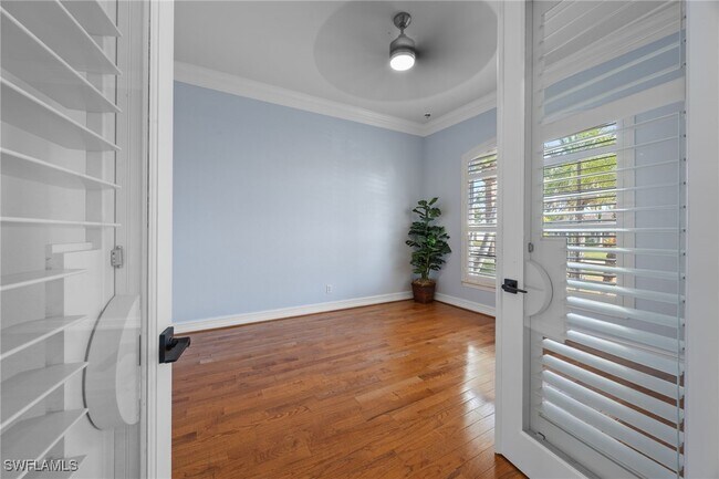 Foto del edificio - 5328 Mayfair Ct