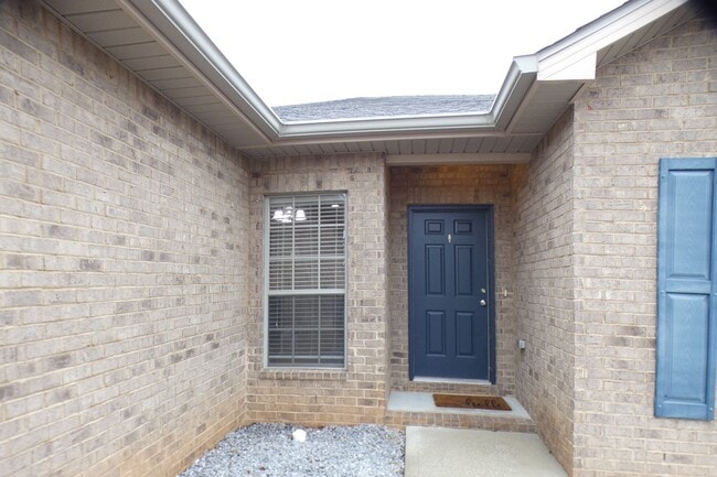 Building Photo - 3-Bedroom Home + Office/Flex Space
