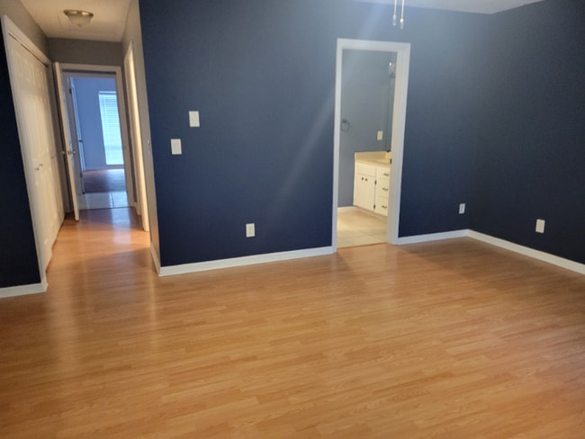 Building Photo - 1200 Tarpon Woods Blvd