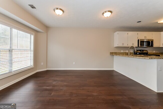 Building Photo - 182 Grand Oaks Way
