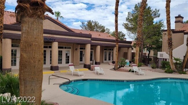 Foto del edificio - 9325 W Desert Inn Rd