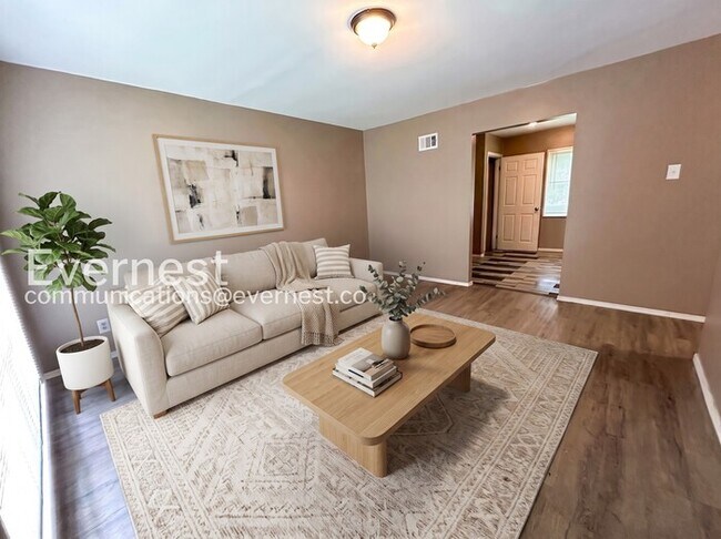Foto del edificio - 4001 Cranberry Ln