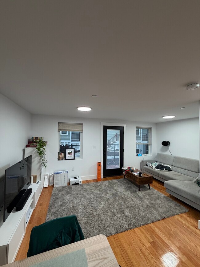 Foto del edificio - 140 Prospect St