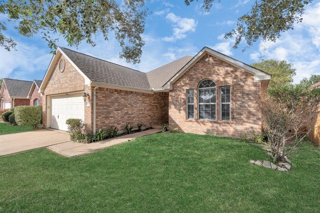 Foto principal - 19238 Dillsbury Ct