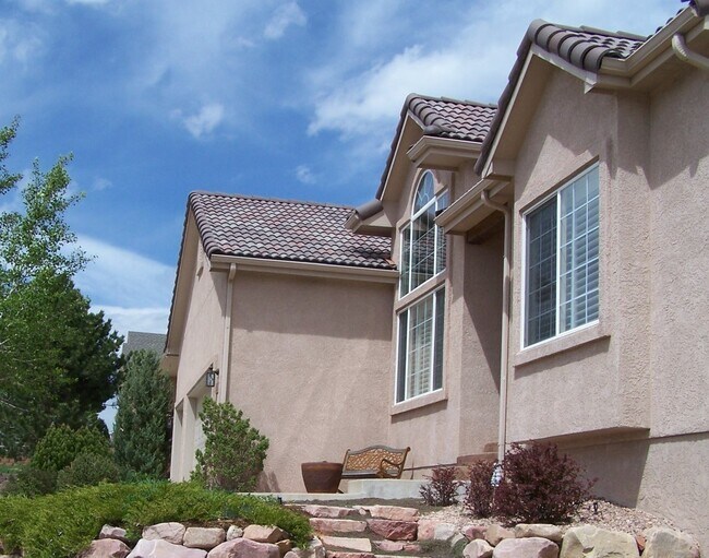 Building Photo - 2361 Craycroft Dr