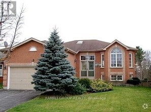 Building Photo - 73 Silver Maple Crescent