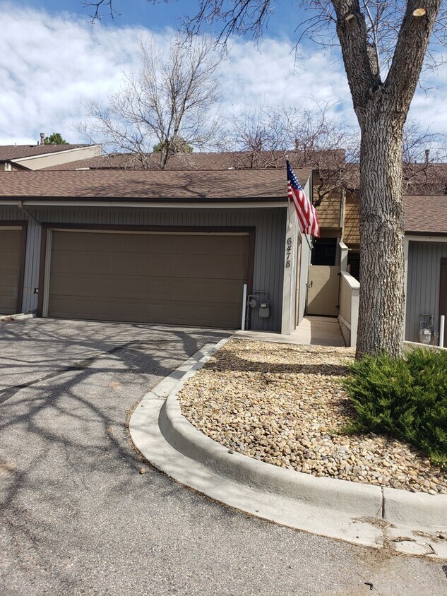 Stunning Townhome in Parker Townhome Rentals in Parker CO