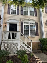Building Photo - 7718 Porter House Dr