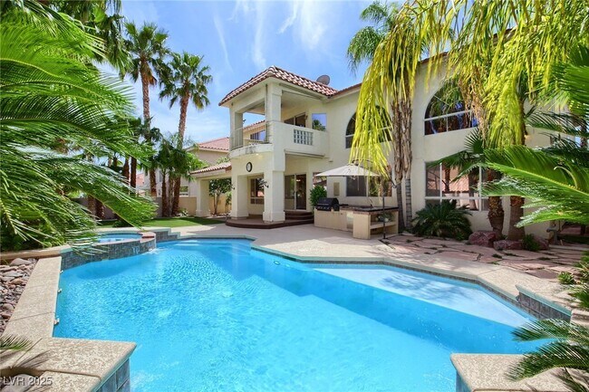Foto del edificio - 8732 Castle Ridge Ave