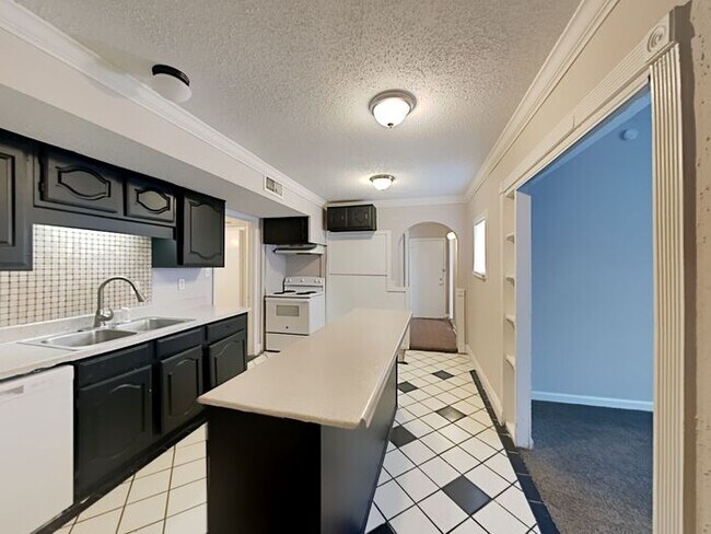 Foto del edificio - No Application Fee* Plus $250 Off First & ...