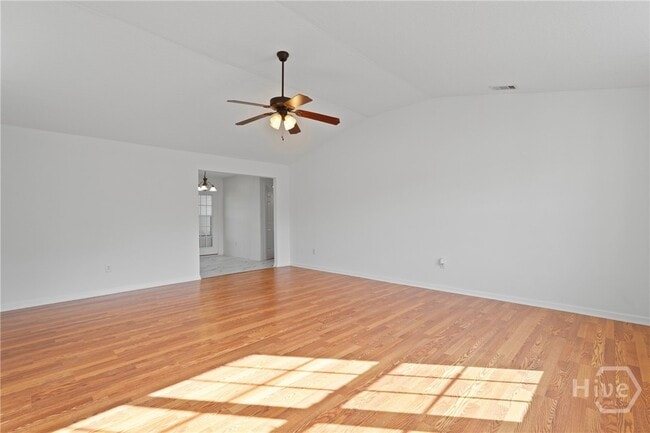 Building Photo - 315 S Bridgeport Dr