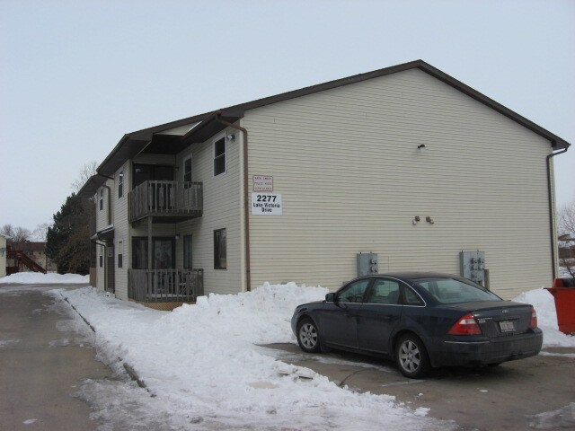 Primary Photo - 2277 Lake Victoria Rd