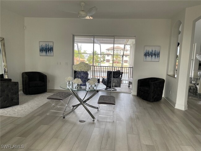 Foto del edificio - 225 Egret Ave