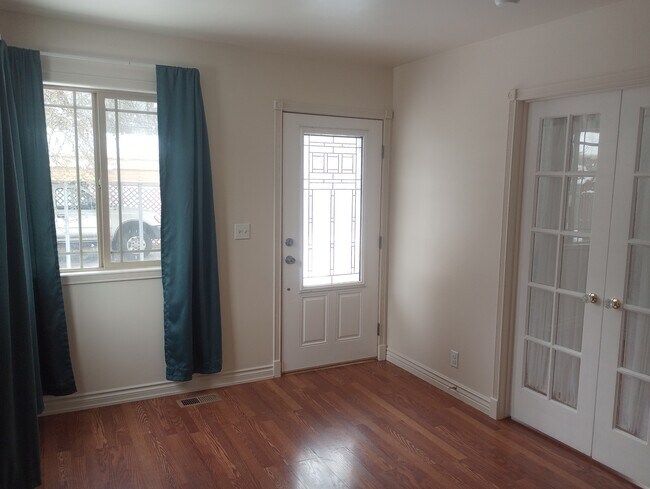 Foto del edificio - 44386B Silver Valley Rd