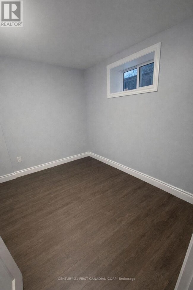 Building Photo - 638 Tennent Ave