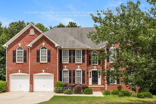 Building Photo - 6658 Point of Woods Dr