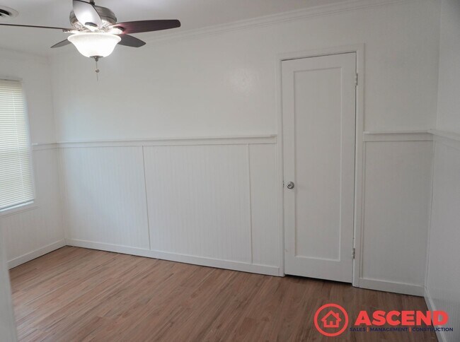 Foto del edificio - Charming Home in Downtown Bakersfield!