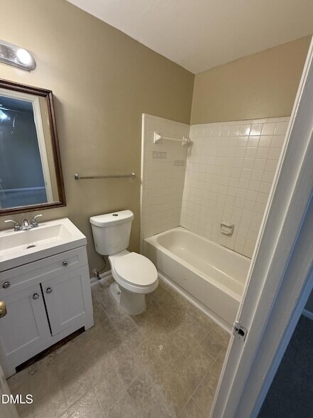 Foto del edificio - 925 Hearthridge Ct