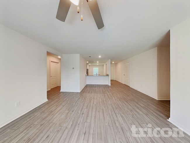 Building Photo - 14 Rivera Ln