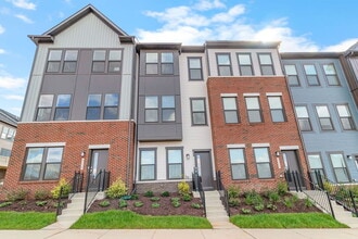 Building Photo - 314 Hazel Alder Ln