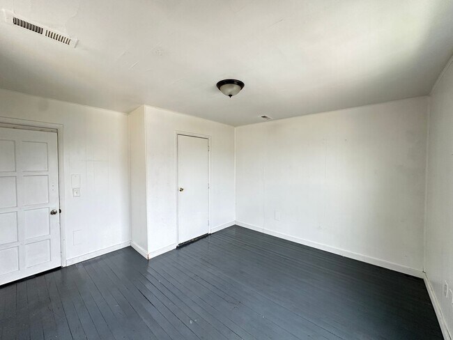 Foto del edificio - 721 E Pearl St