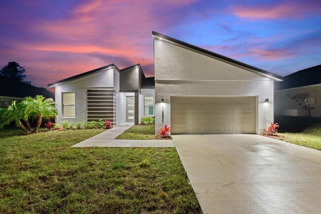 Foto del edificio - BRAND NEW HOME! Modern, energy efficient h...