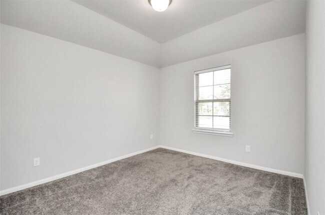 Foto del edificio - 2131 Levant Ln