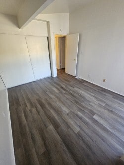 Building Photo - 504 Jeanell Dr