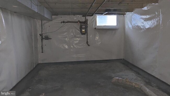 Building Photo - 124 W Hamburg St