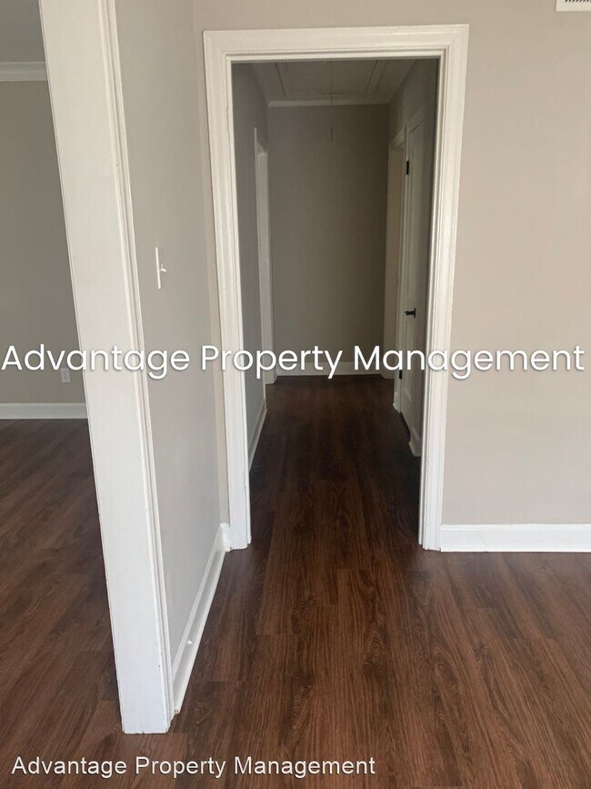 Foto del edificio - 2 br, 1 bath House - 4650 Bowen Ave.