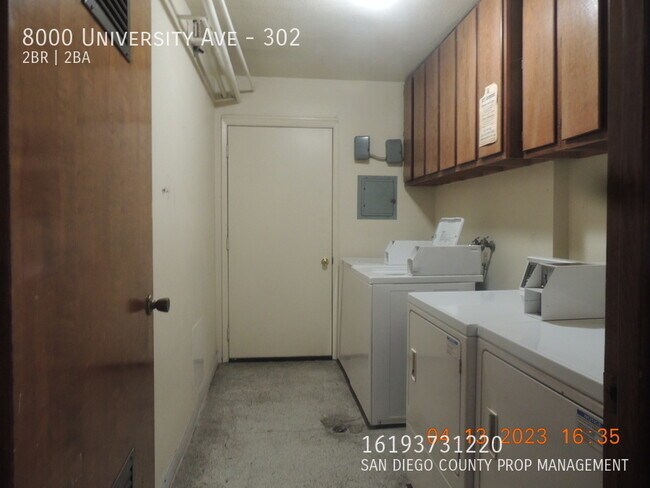 Foto del edificio - Very nice property .Walk to shopping mall!...