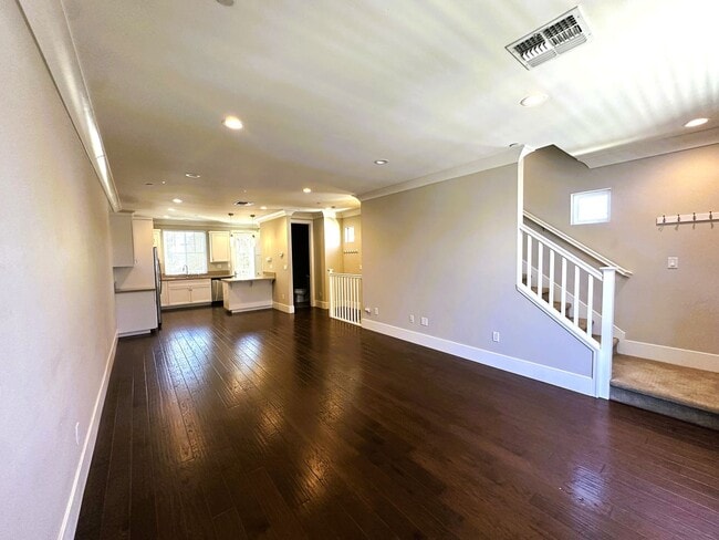 Building Photo - Spacious 4-Bedroom Home with Private In-Law Suite in Sacramento