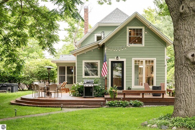 Foto del edificio - 828 Washington St