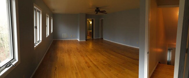 Building Photo - 59 Mariposa Ln