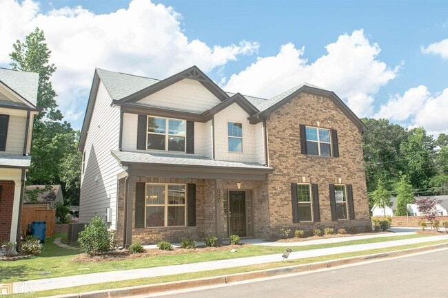 Foto del edificio - 6045 Williams Rd