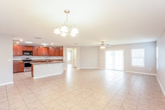 Building Photo - 9215 Freedom Hill Dr