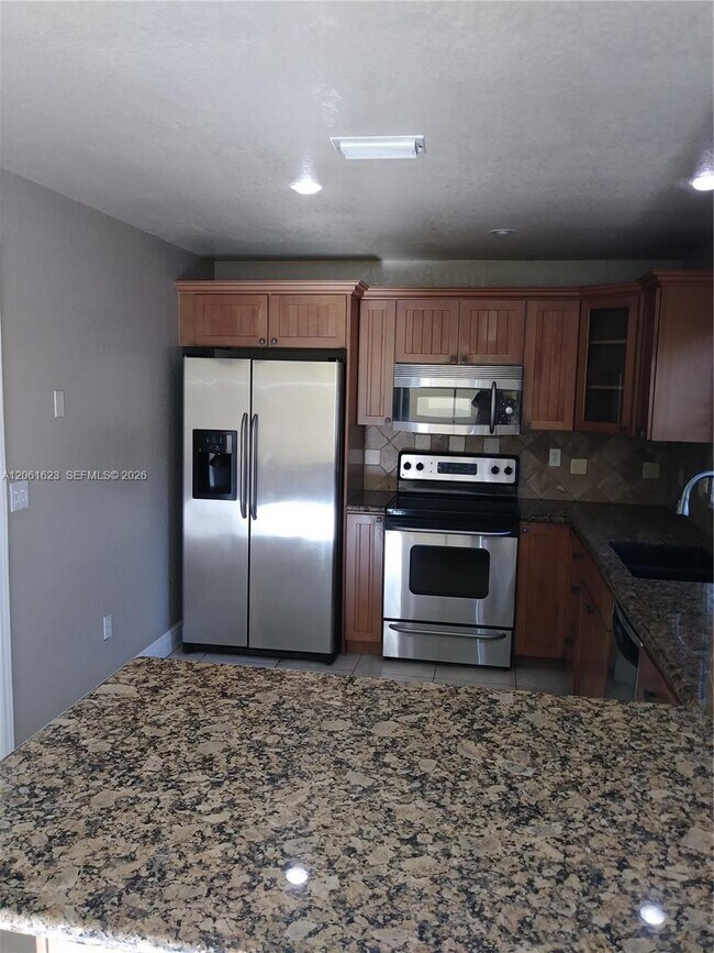 Building Photo - 804 NW 99th Ave