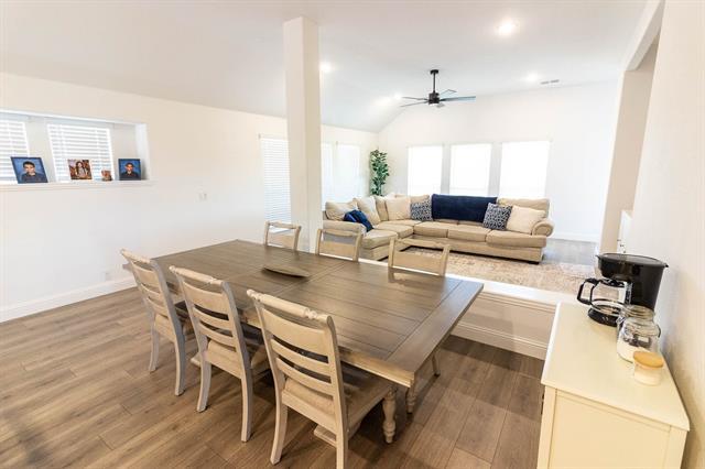 Foto del edificio - 3743 Brookgreen Ln