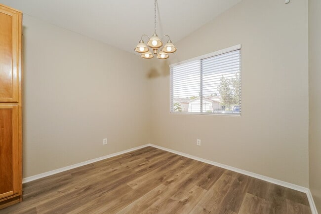 Building Photo - 4833 River Splash Ave