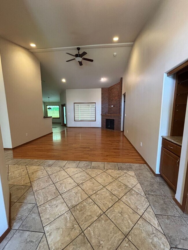 Foto del edificio - Super Attractive Home in Pelican Point!!