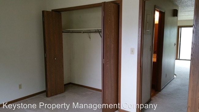 Building Photo - 2635 Westwinds Dr