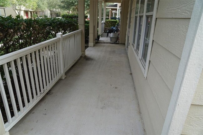 Building Photo - 16815 Mammoth Springs Dr