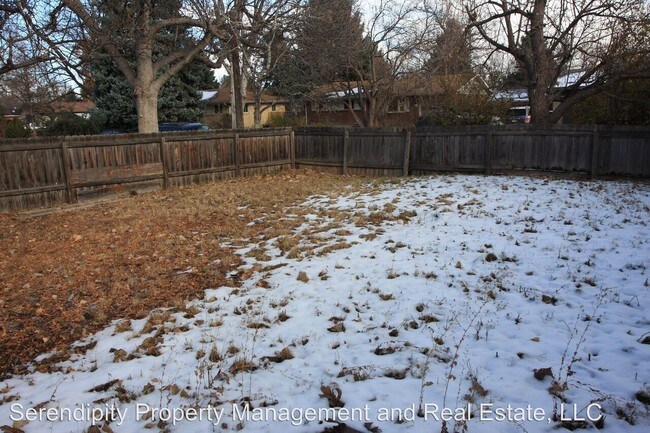 Building Photo - 308 Yale Way