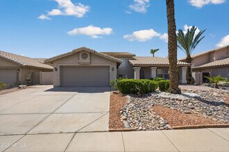 Building Photo - 2743 E Verbena Dr