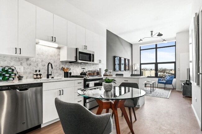 Building Photo - Logan Apartments