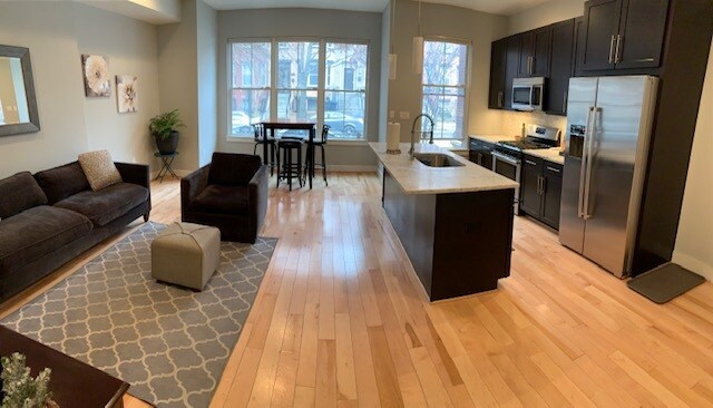 Foto principal - 1700 Euclid St NW