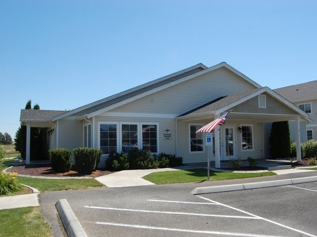 Building Photo - Parkview Apartments